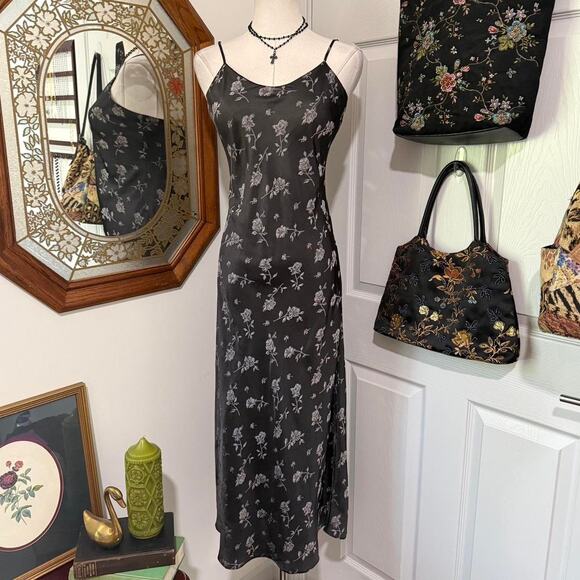 Unique Vintage Other - VTG Y2K Delicate Treasures Grey / Silver Floral Romantic Dark Feminine Maxi Slip
